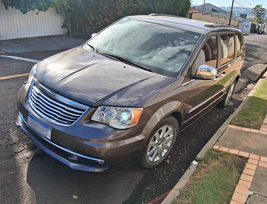 CHRYSLER TOWN & COUNTRY 3.6 LIMITED V6 24V GASOLINA 4P AUTOMÁTICO